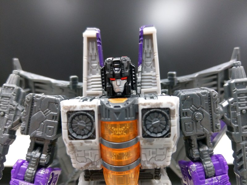 In Hand Images SIEGE Decepticon Phantom Strike Squadron Boxed Set  (25 of 35)